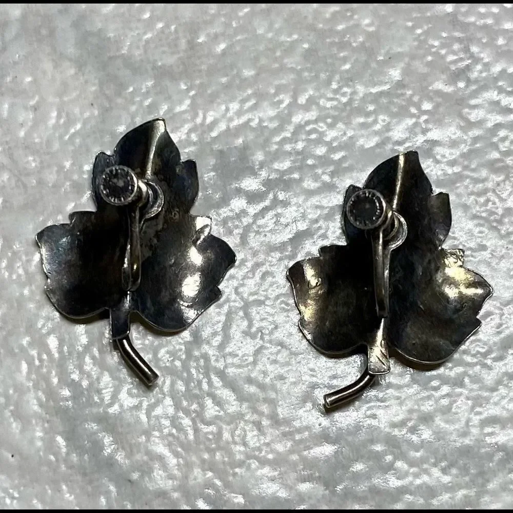 VINTAGE Sterling Leaf earrings
